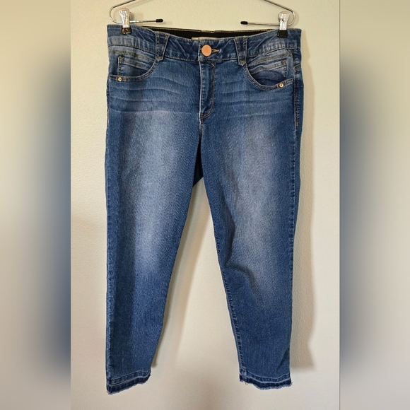 Democracy Slim Straight Jeans Size 12 - Picture 1 of 5